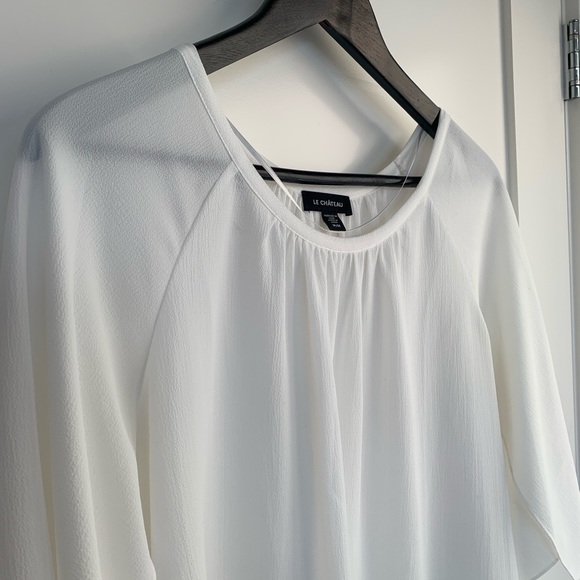 Le Chateau Flowy Sleeve Top - Picture 4 of 9